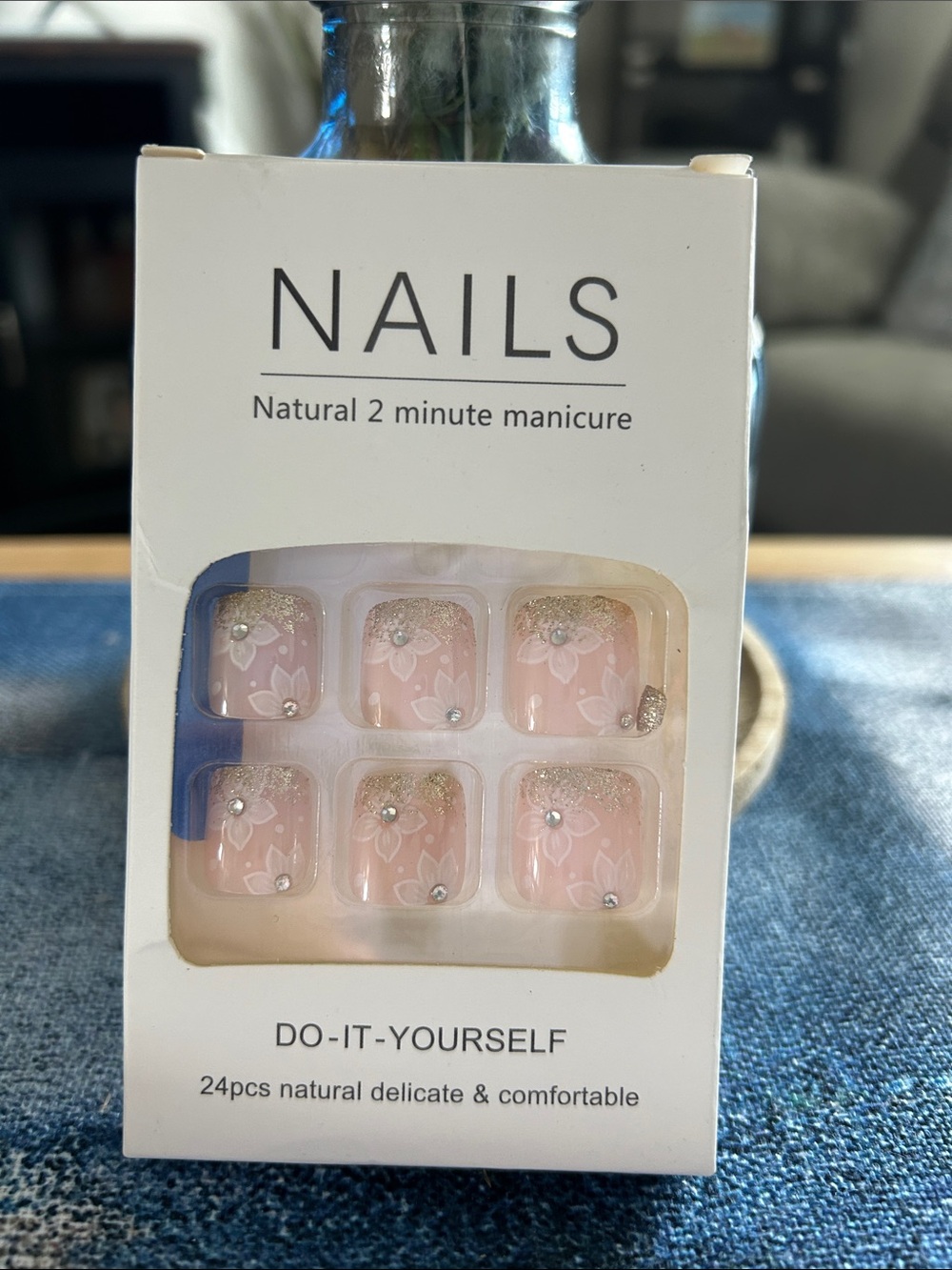 Set of 4  Boxes - Press On Nails for Toes. - Picture 2 of 5